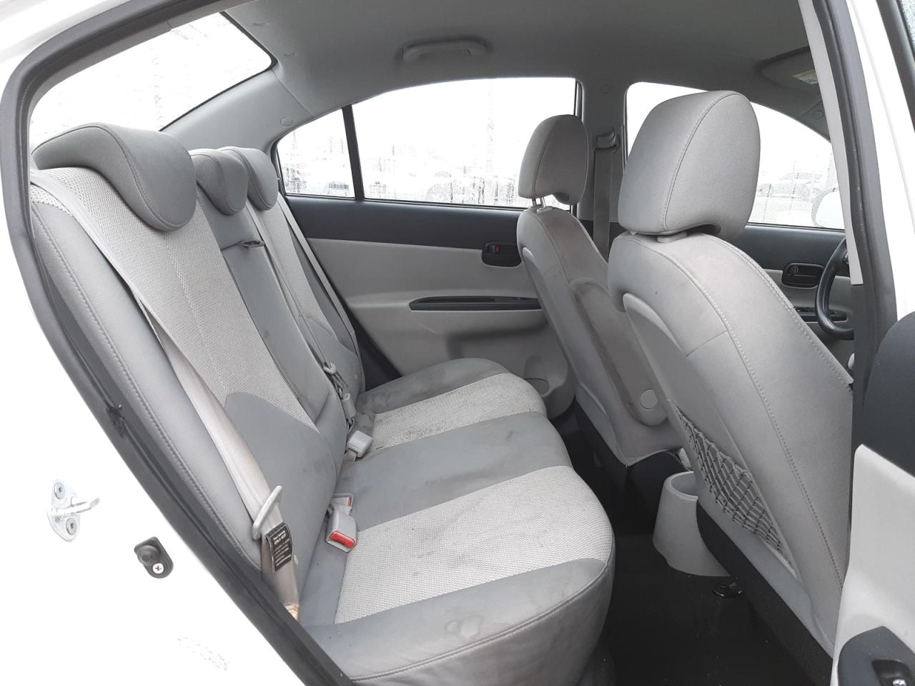 Photo 6 from auction – 2011 HYUNDAI ACCENT GLS with VIN KMHCN4AC5BU610093