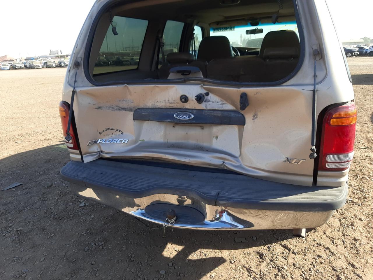 Фото 9 с аукциона – 1998 FORD EXPLORER с VIN 1FMZU35P3WZB38781