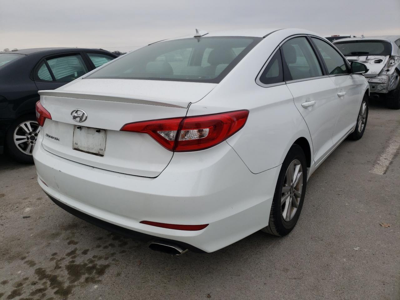 Photo 4 from auction – 2016 HYUNDAI SONATA SE with VIN 5NPE24AF4GH354546