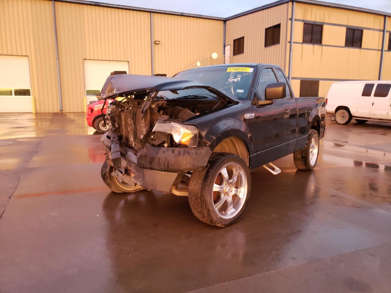 Photo 2 from auction – 2007 FORD F150 with VIN 1FTRF12267KD13188