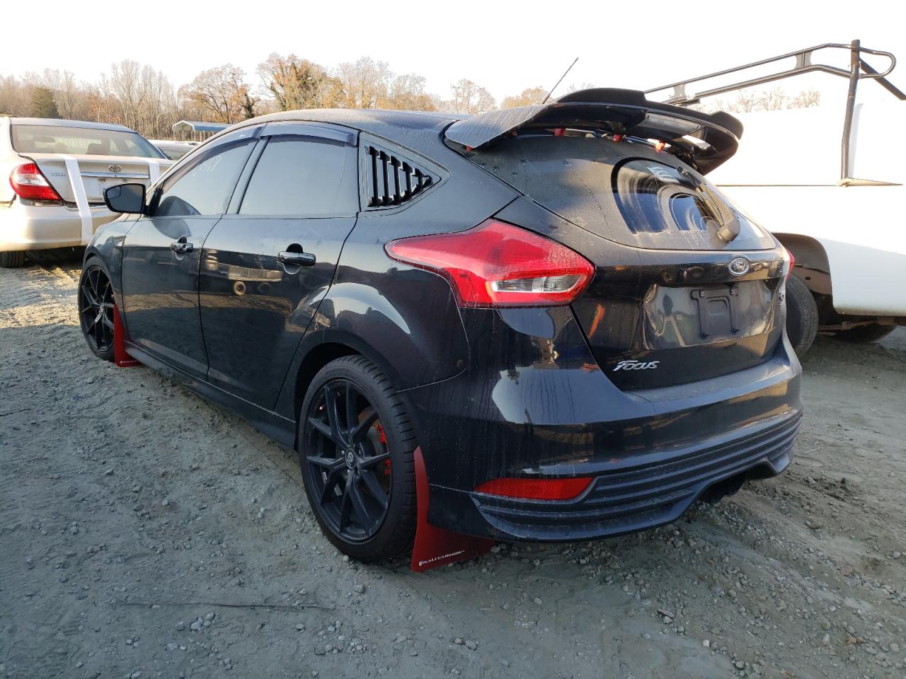 Photo 3 from auction – 2018 FORD FOCUS ST with VIN 1FADP3L99JL329696