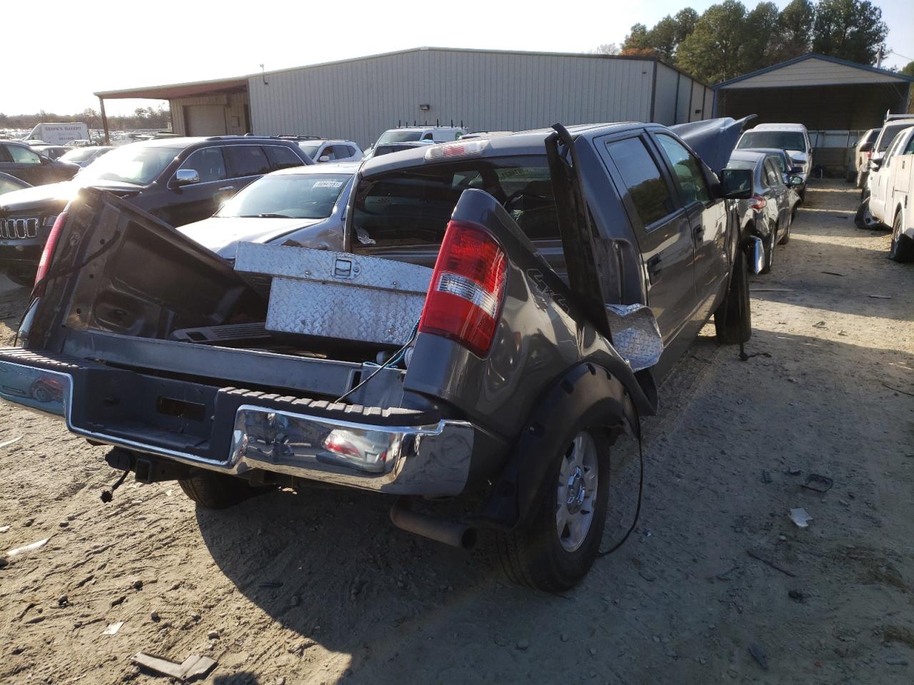 Photo 4 from auction – 2006 FORD F150 SUPER with VIN 1FTPW14526FB81049