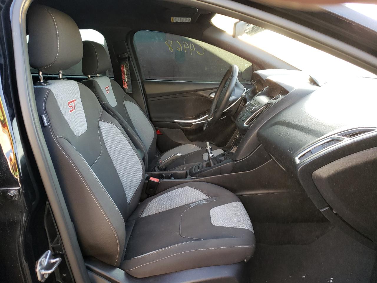 Photo 5 from auction – 2018 FORD FOCUS ST with VIN 1FADP3L99JL329696