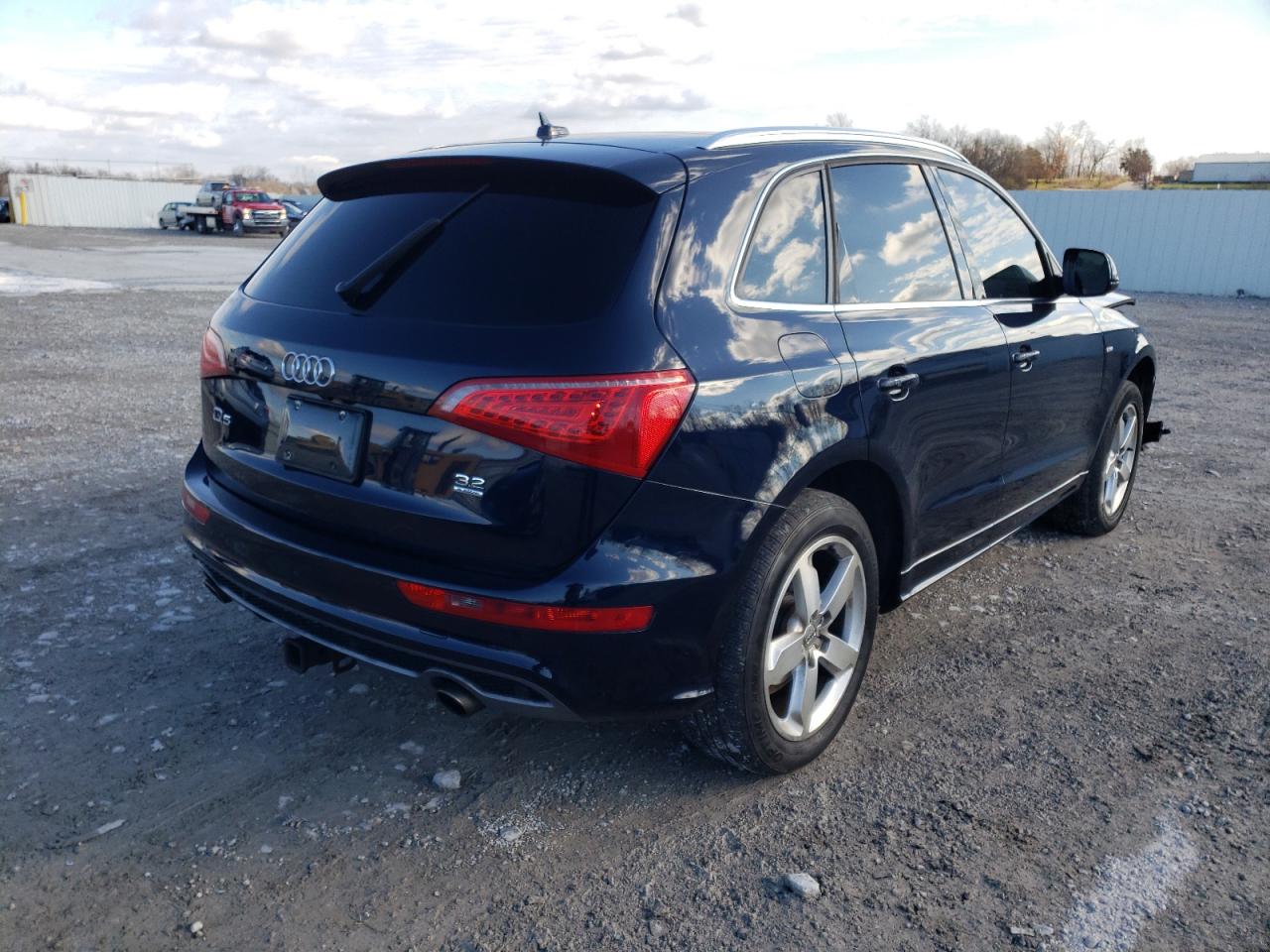 Photo 4 from auction – 2011 AUDI Q5 PREMIUM with VIN WA1DKAFPXBA006126