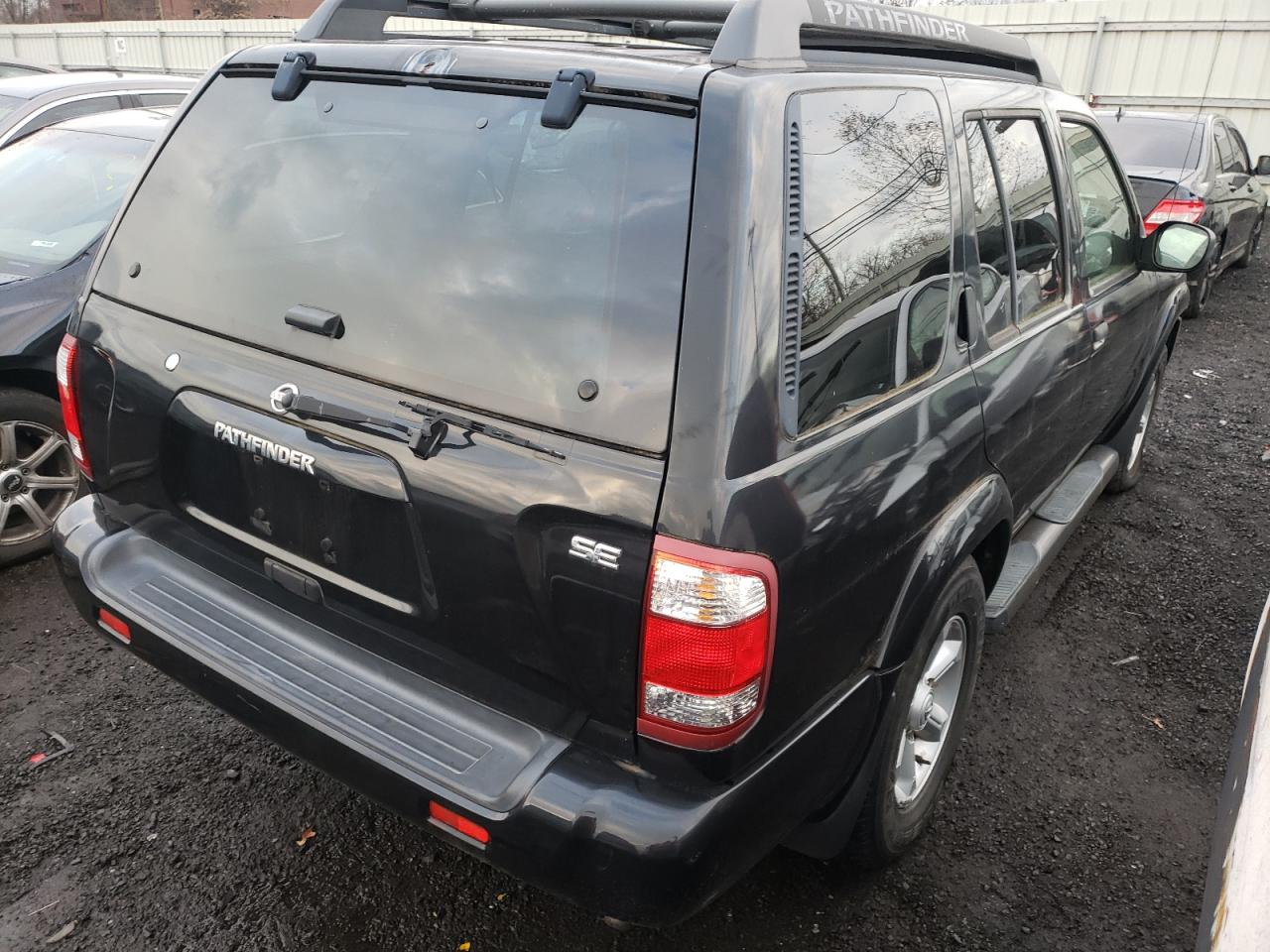 Photo 4 from auction – 2004 NISSAN PATHFINDER with VIN JN8DR09Y24W920199