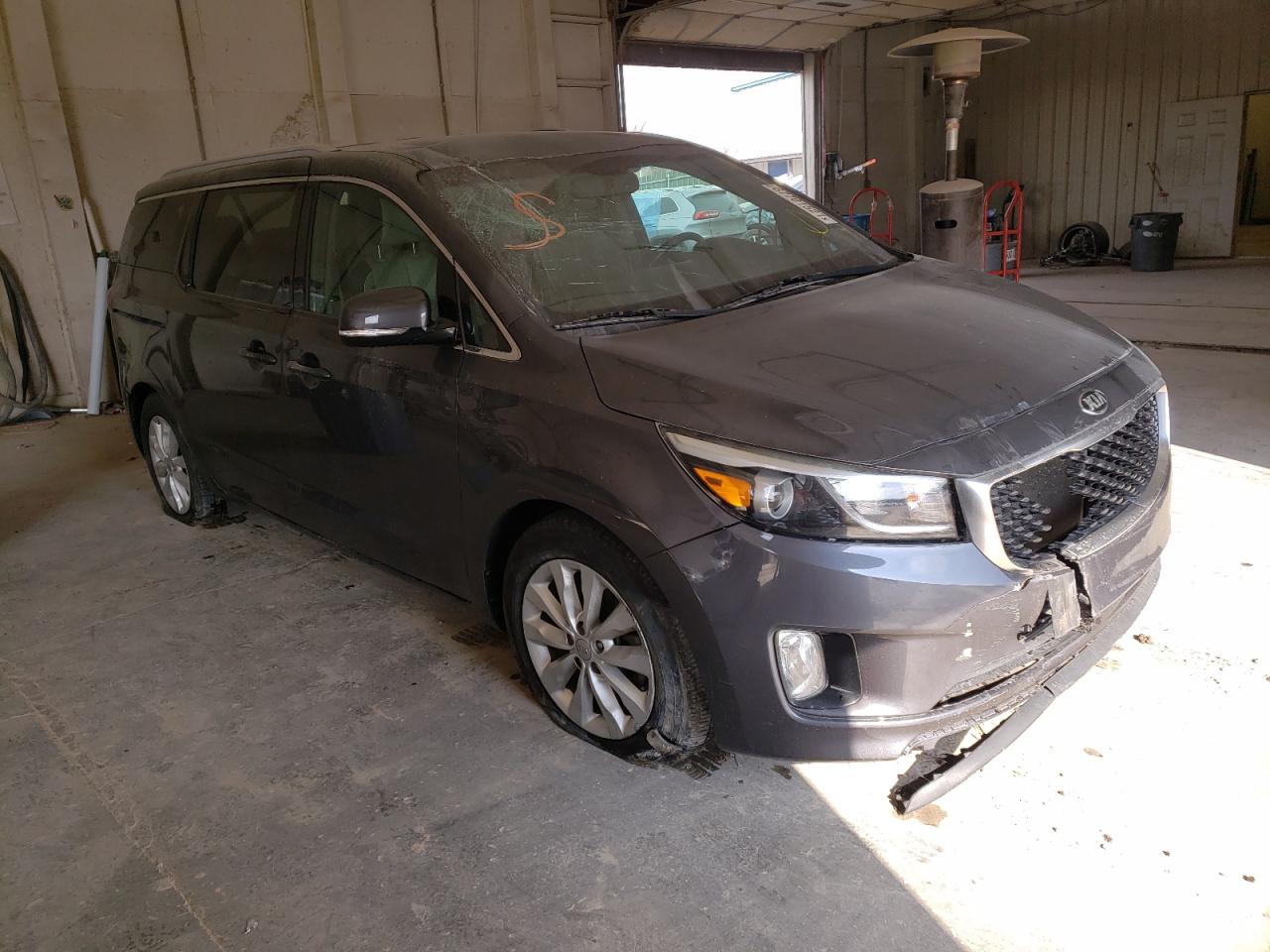 KIA SEDONA EX 2016 with VIN KNDMC5C15G6181484 - Photo from auction