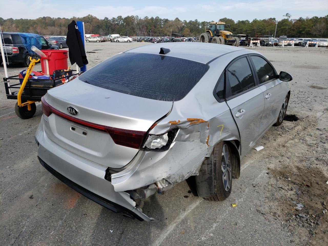 Photo 4 from auction – 2019 KIA FORTE FE with VIN 3KPF24AD3KE044937