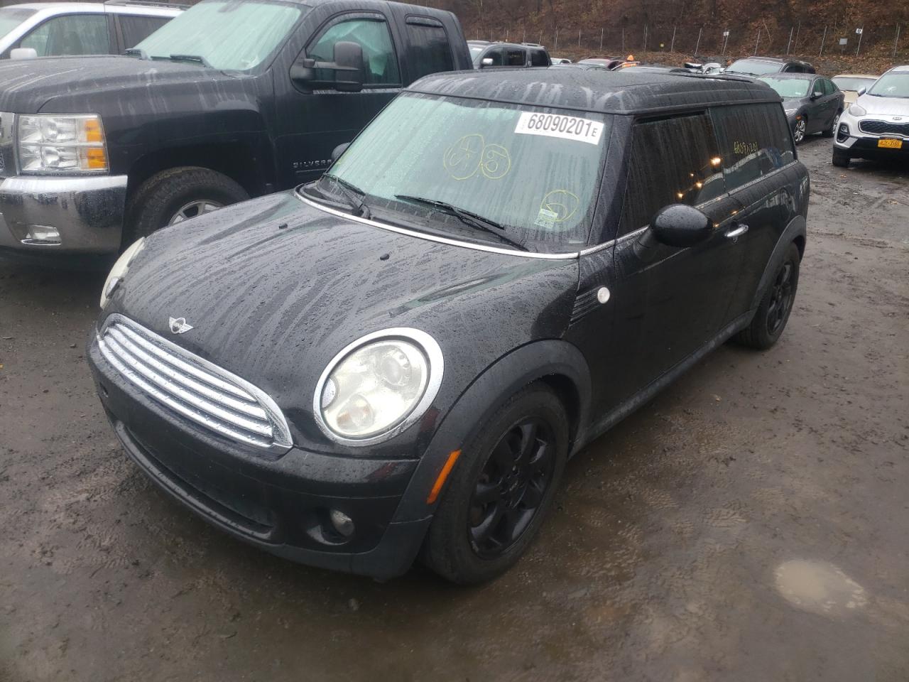 Photo 2 from auction – 2009 MINI COOPER CLU with VIN WMWML33549TX50477