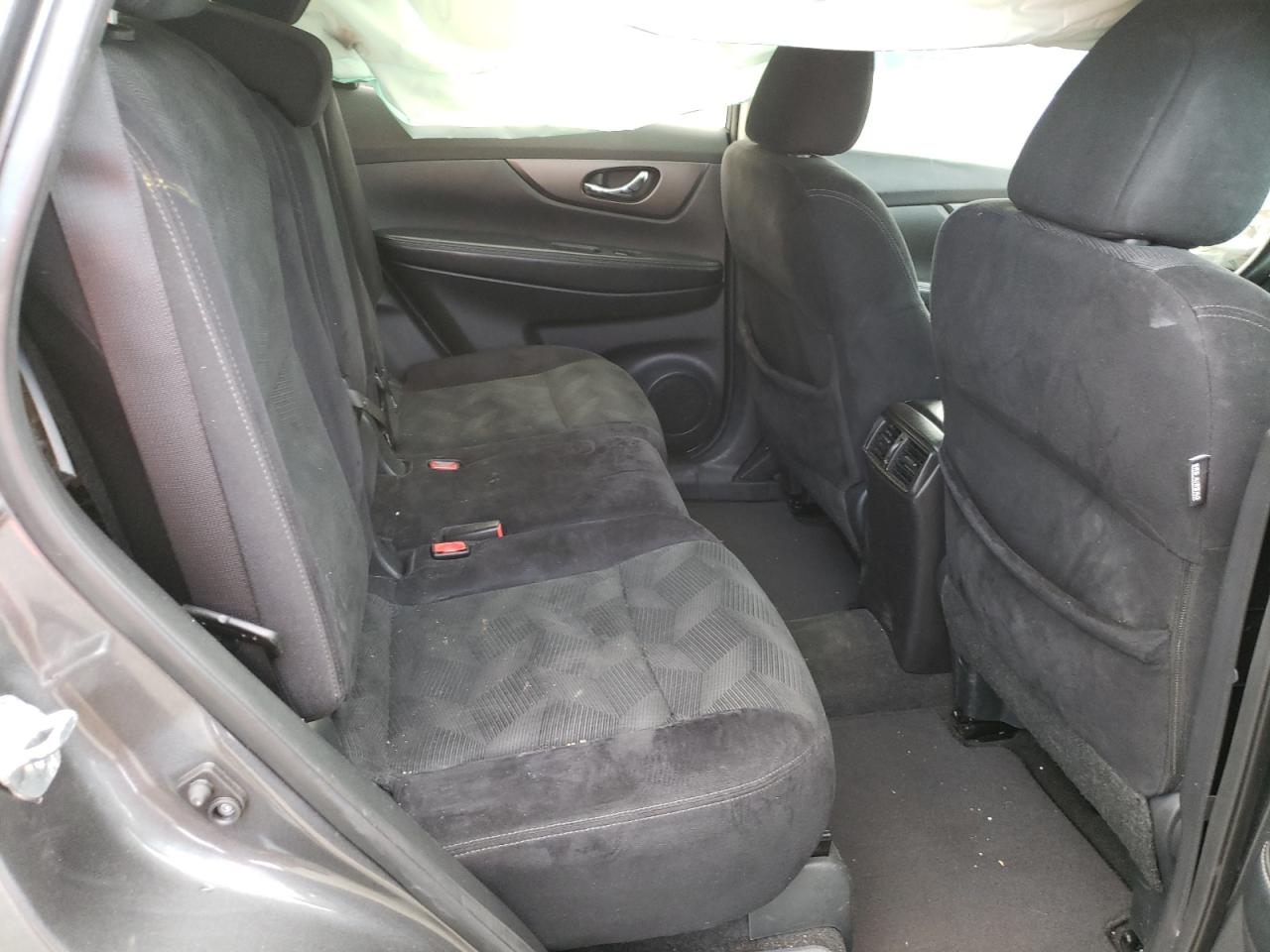Photo 6 from auction – 2015 NISSAN ROGUE S with VIN 5N1AT2MV5FC815598
