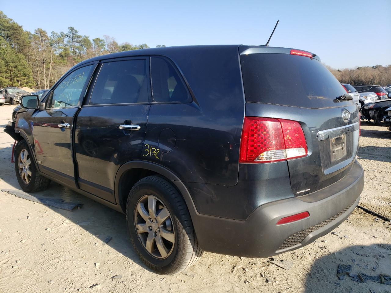 Photo 3 from auction – 2011 KIA SORENTO BA with VIN 5XYKTCA15BG073435