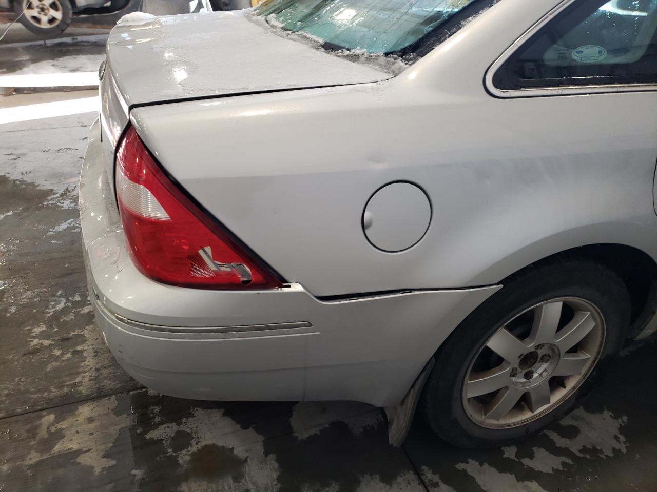 Photo 9 from auction – 2005 FORD FIVE HUNDR with VIN 1FAFP26165G115434