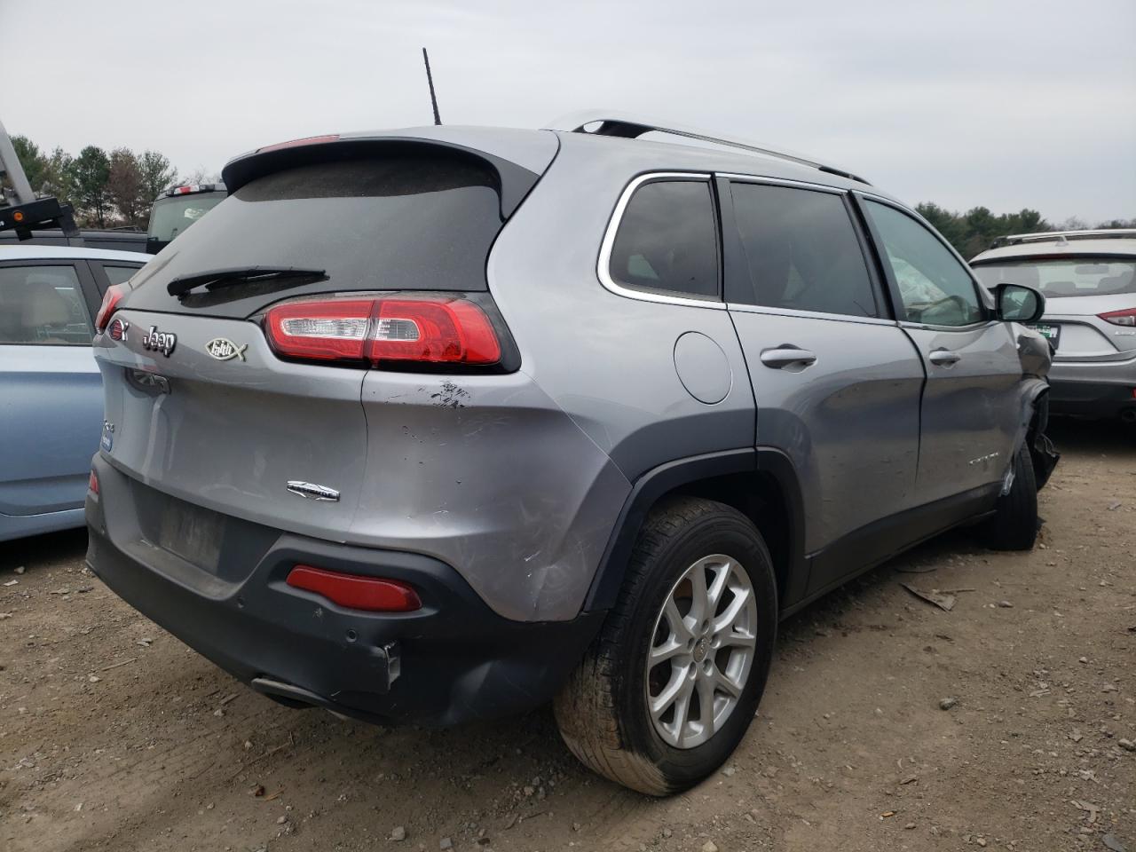 Photo 4 from auction – 2017 JEEP CHEROKEE L with VIN 1C4PJMCS3HW604909