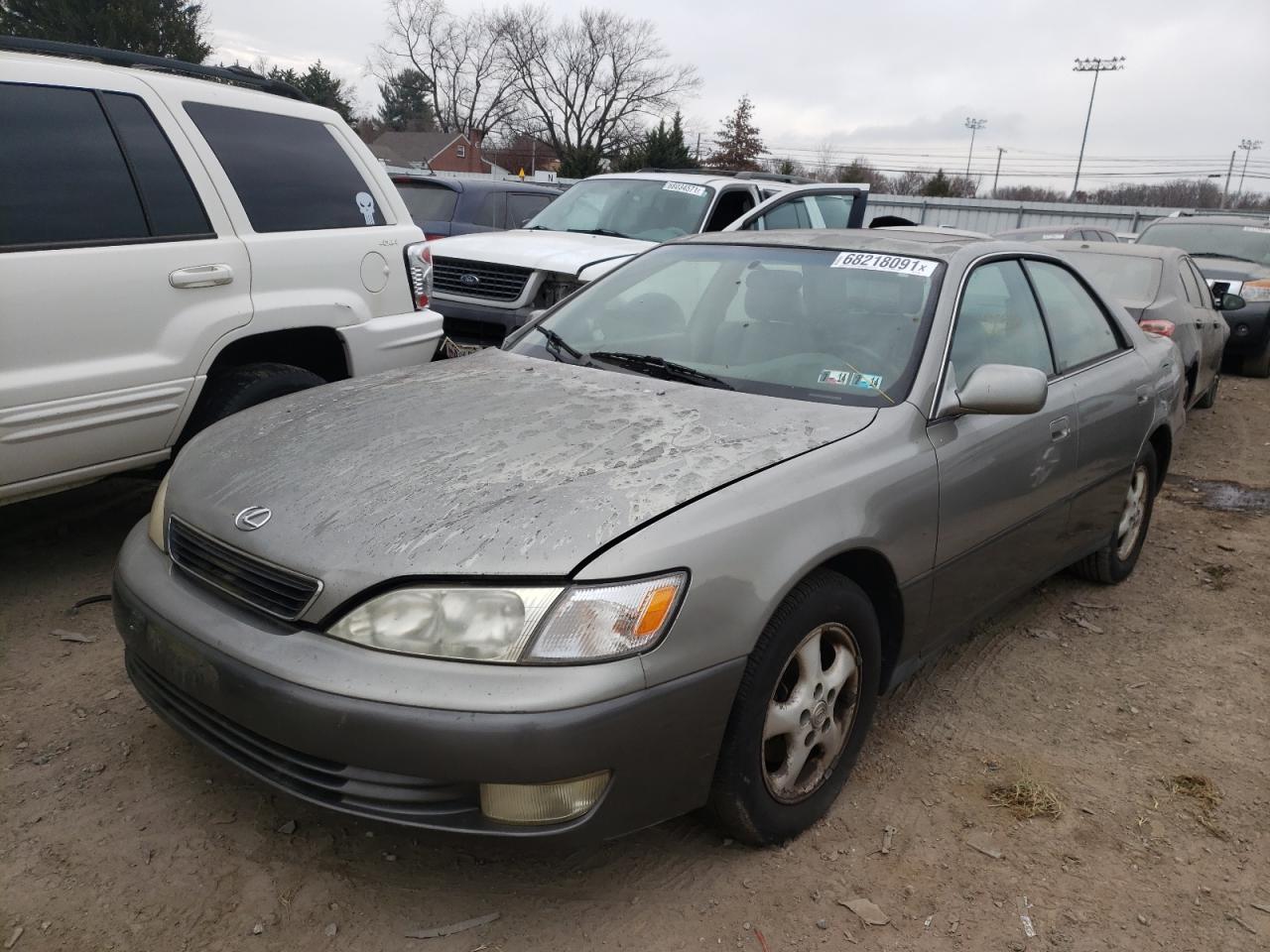 Photo 2 from auction – 1998 LEXUS ES 300 with VIN JT8BF28G8W5042155