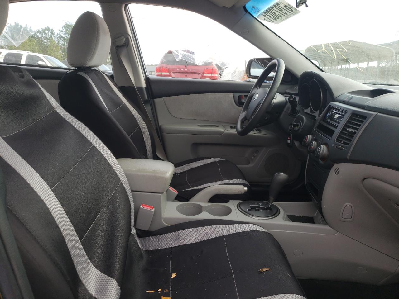 Photo 5 from auction – 2009 KIA OPTIMA LX with VIN KNAGE228X95353728