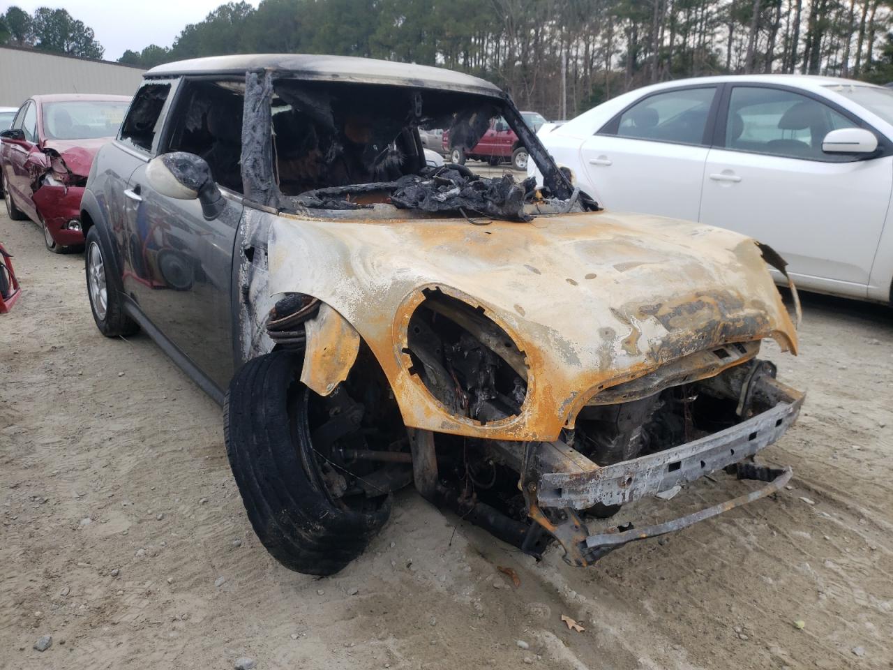 MINI COOPER 2013 with VIN WMWSU3C53DT682511 - Photo from auction