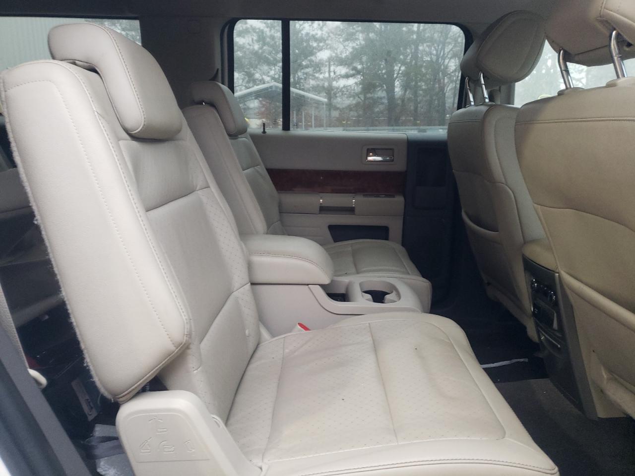Photo 6 from auction – 2011 FORD FLEX LIMIT with VIN 2FMHK6DC9BBD22119