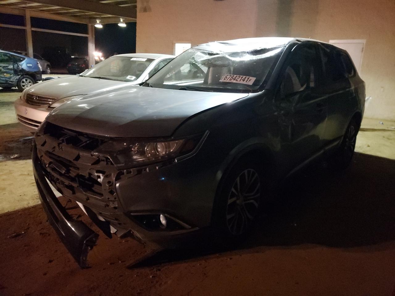Photo 2 from auction – 2016 MITSUBISHI OUTLANDER with VIN JA4AD2A38GZ064140