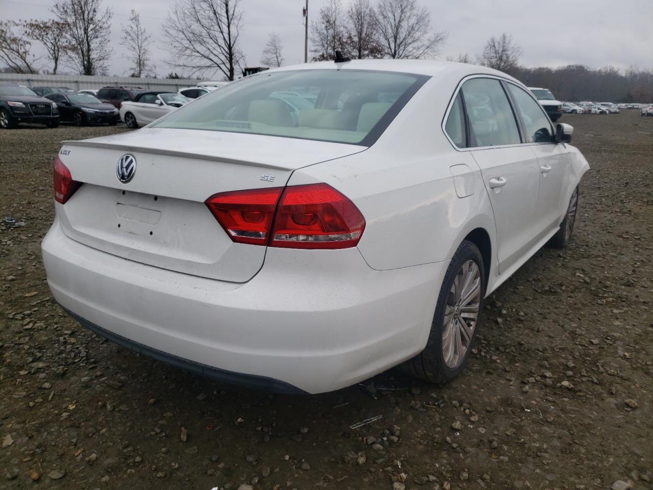 Photo 4 from auction – 2012 VOLKSWAGEN PASSAT SE with VIN 1VWBP7A35CC103517