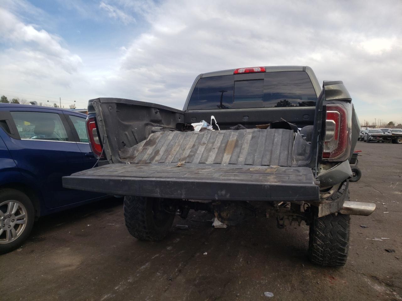 Photo 9 from auction – 2018 GMC SIERRA K15 with VIN 3GTU2PEC5JG225762