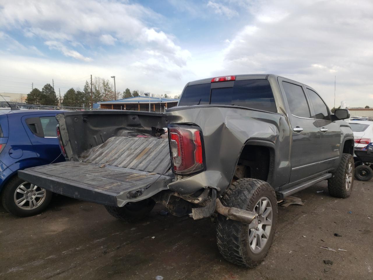 Photo 4 from auction – 2018 GMC SIERRA K15 with VIN 3GTU2PEC5JG225762
