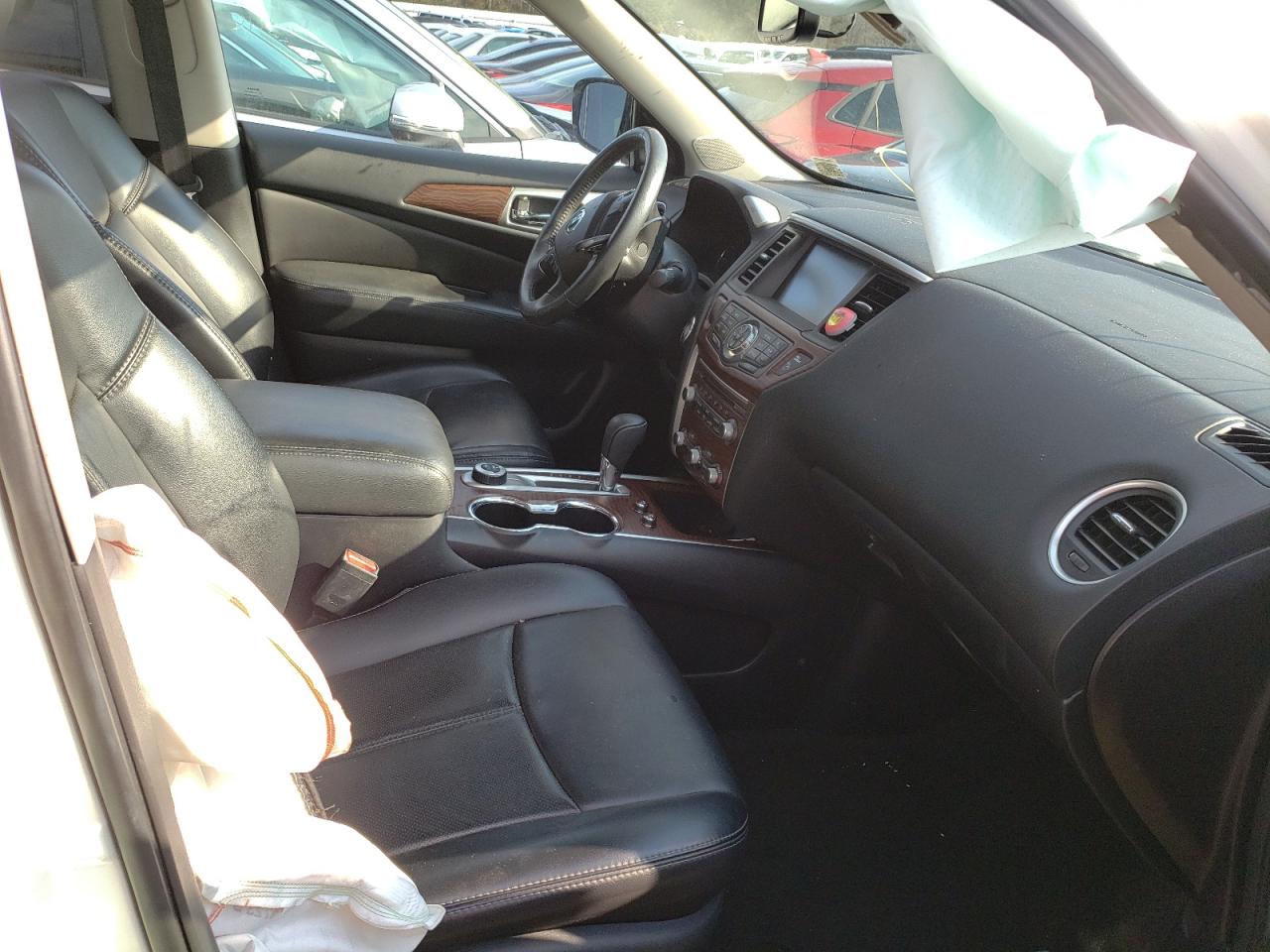 Photo 5 from auction – 2017 NISSAN PATHFINDER with VIN 5N1DR2MM3HC678778