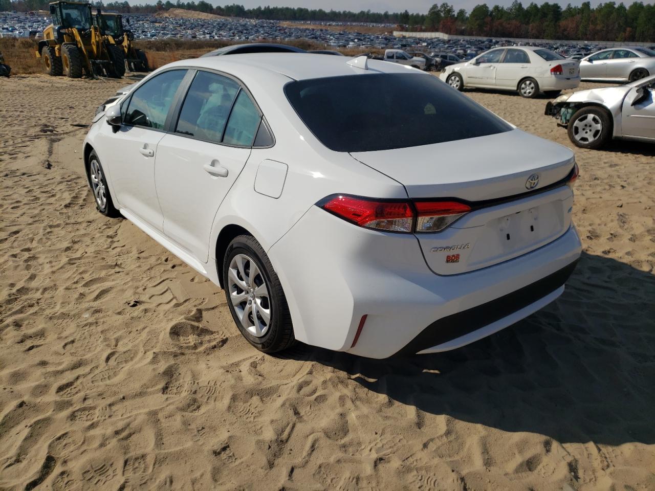 Photo 3 from auction – 2021 TOYOTA COROLLA LE with VIN 5YFEPMAE7MP270731
