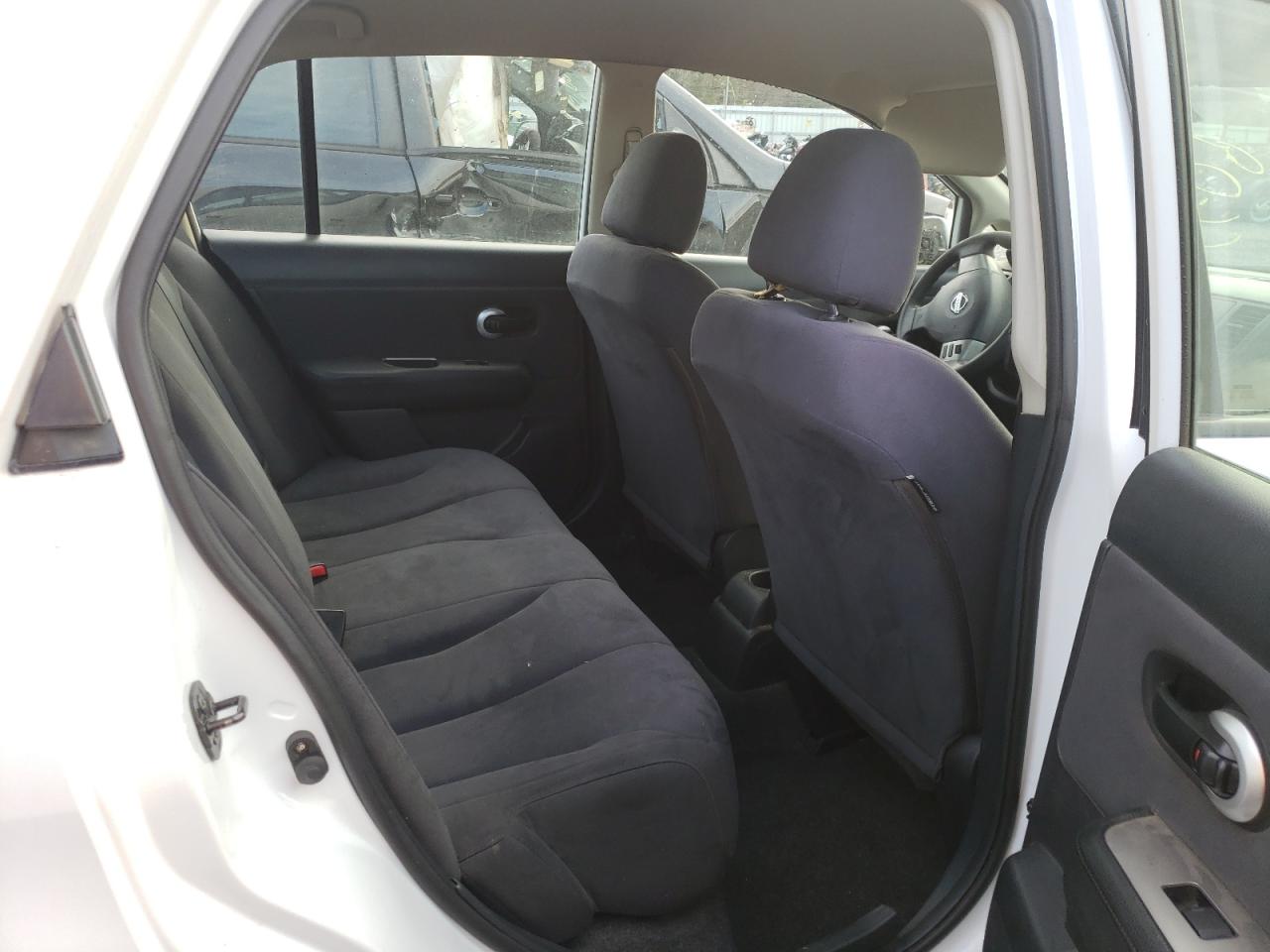 Photo 6 from auction – 2009 NISSAN VERSA S with VIN 3N1BC11E99L437529