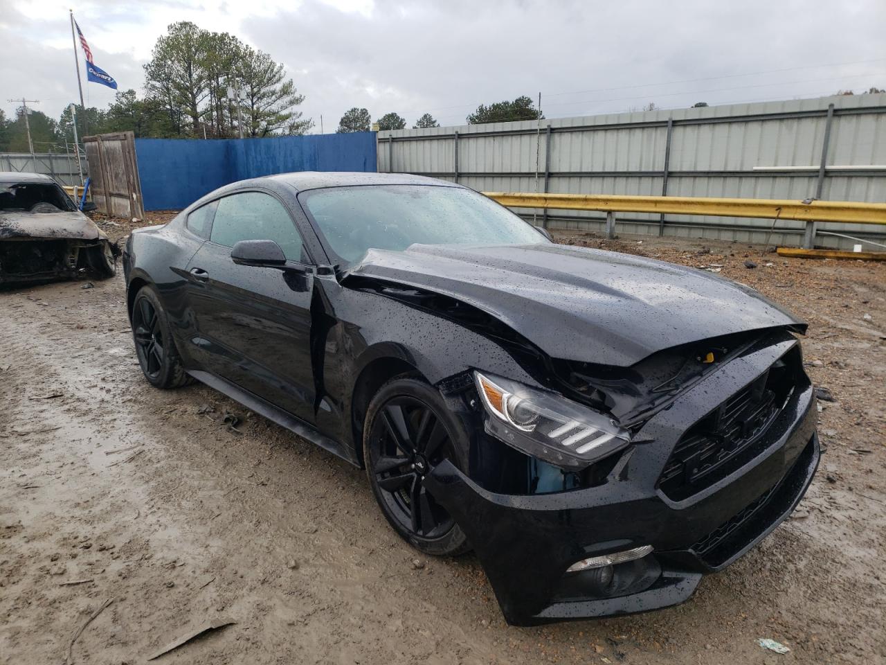 FORD MUSTANG 2015 with VIN 1FA6P8TH1F5423483 - Photo from auction