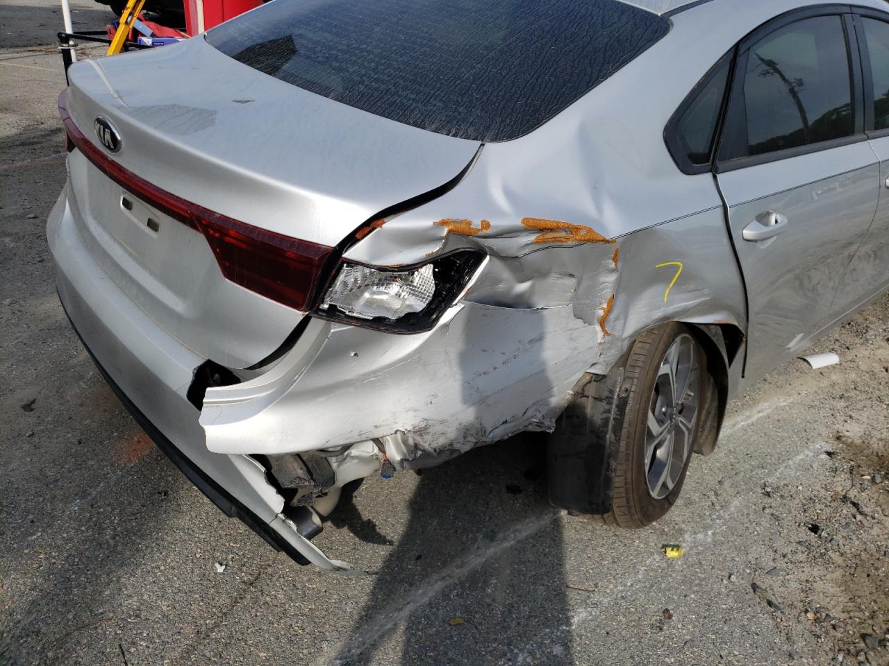 Photo 9 from auction – 2019 KIA FORTE FE with VIN 3KPF24AD3KE044937