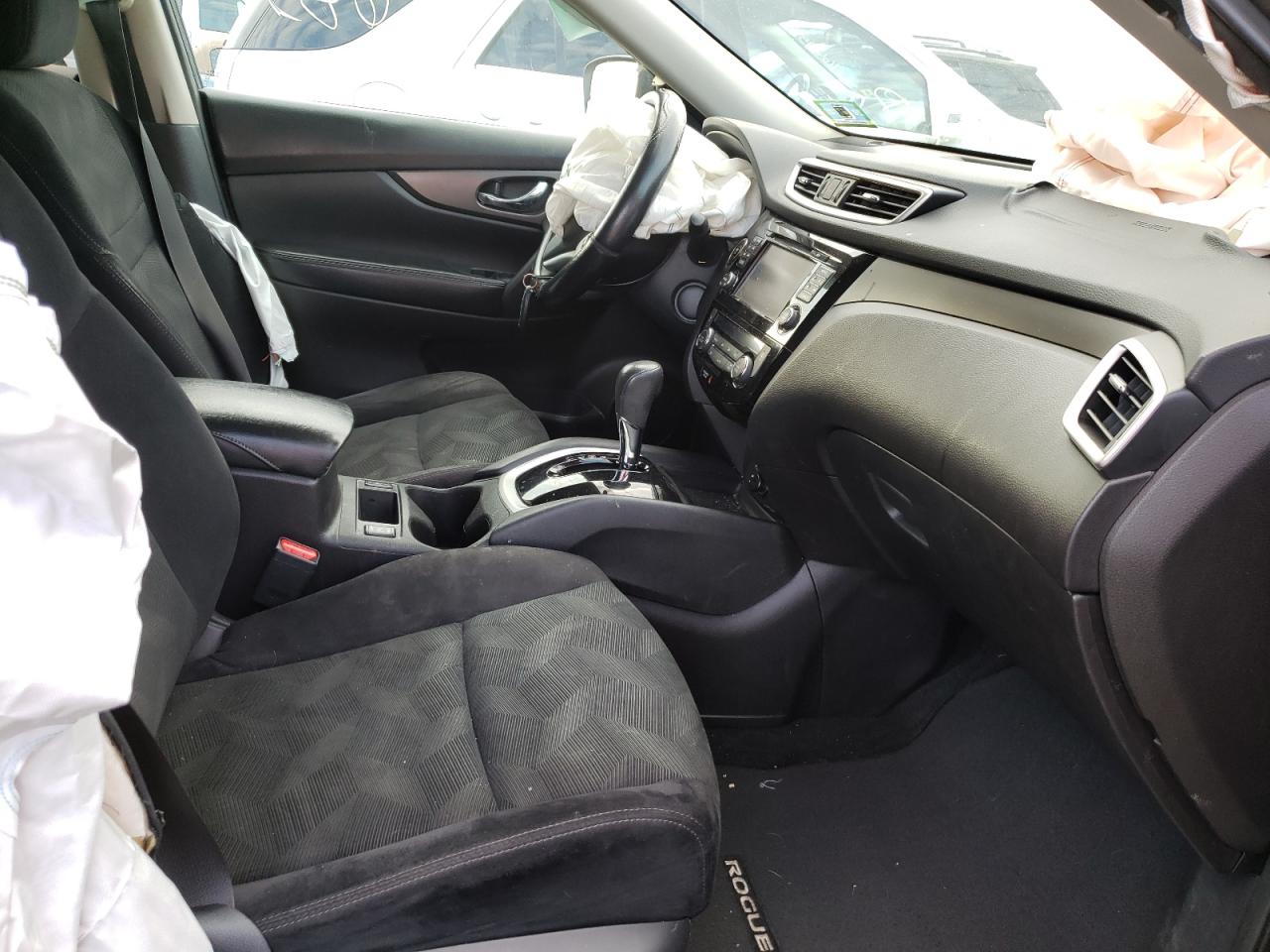 Photo 5 from auction – 2015 NISSAN ROGUE S with VIN 5N1AT2MV5FC815598