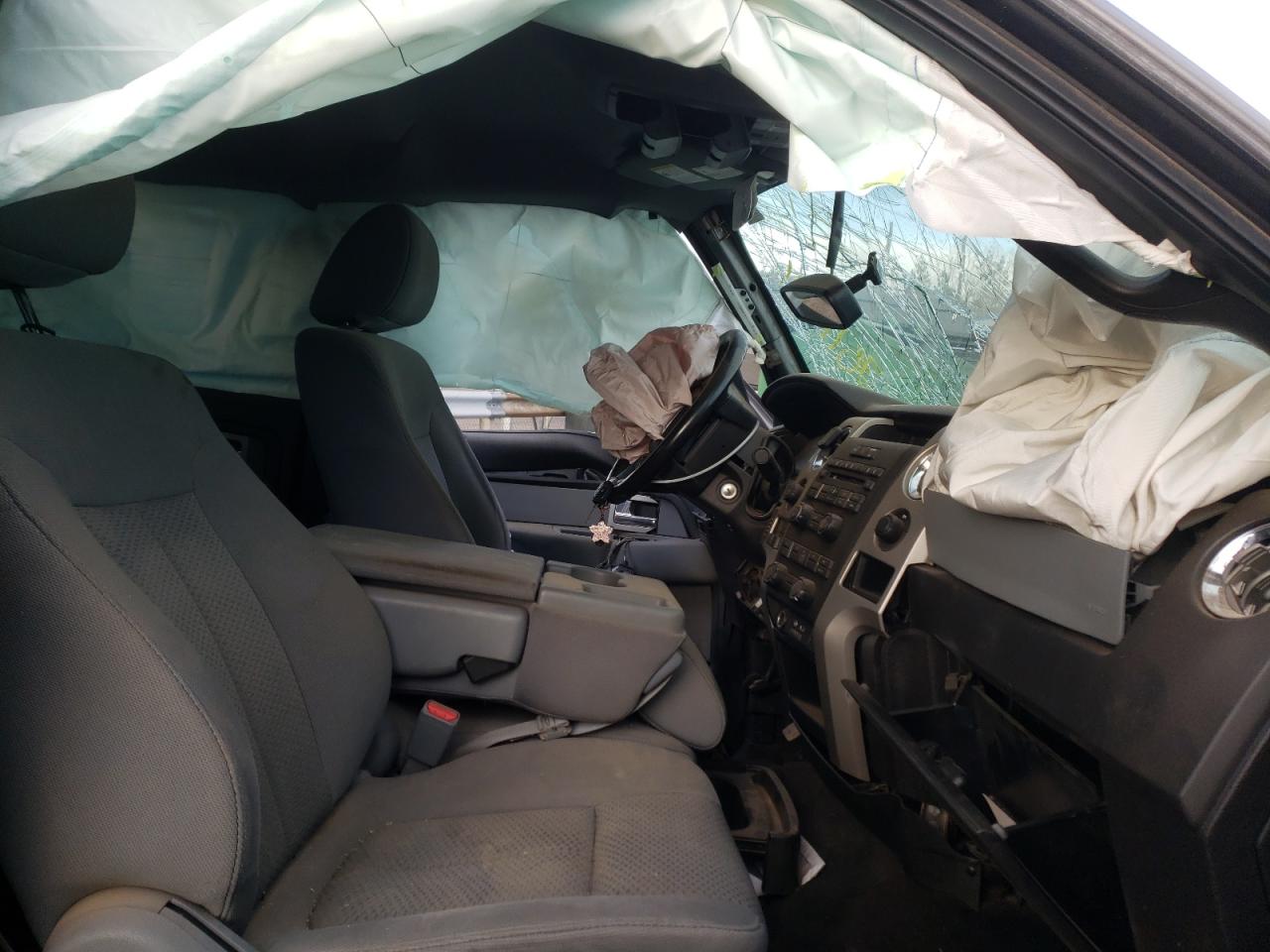 Photo 5 from auction – 2011 FORD F150 SUPER with VIN 1FTFW1EF4BFD12379