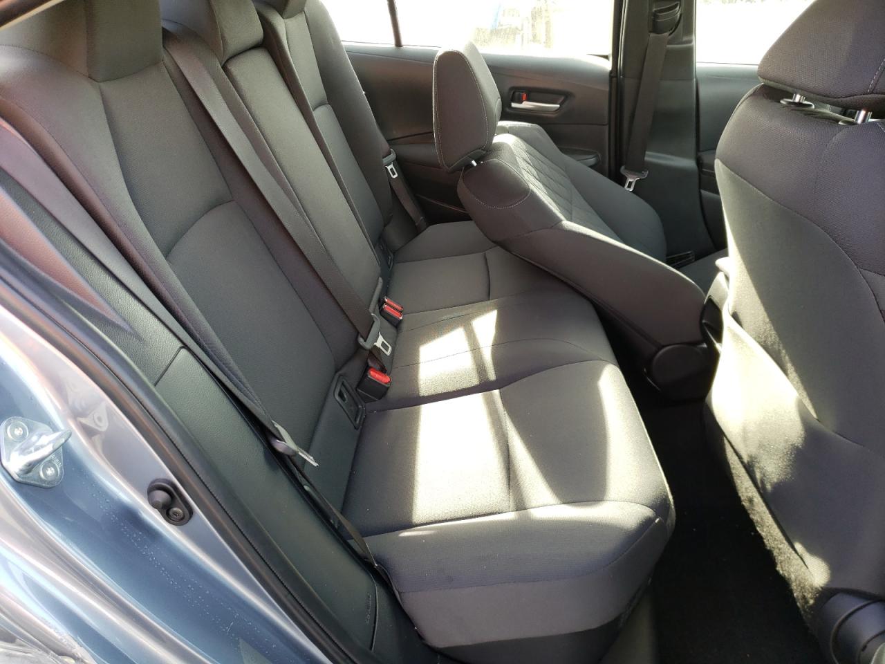 Photo 6 from auction – 2021 TOYOTA COROLLA LE with VIN JTDEAMDE9MJ027875