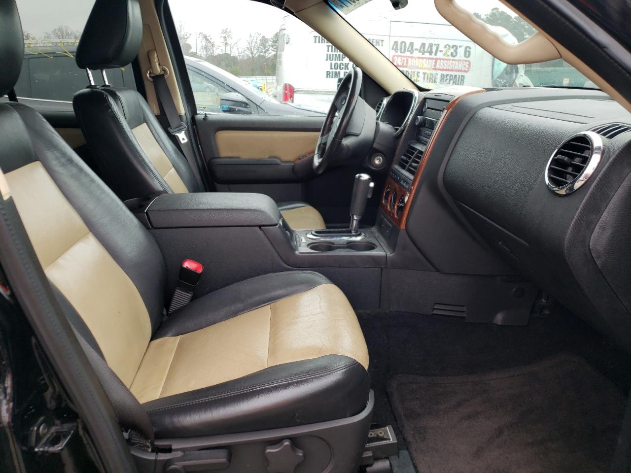 Photo 5 from auction – 2010 FORD EXPLORER E with VIN 1FMEU7EE3AUA97174