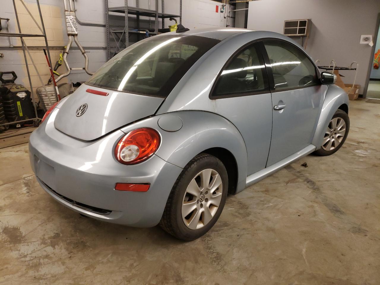 Photo 4 from auction – 2009 VOLKSWAGEN BEETLE with VIN 3VWRW31C19M505732