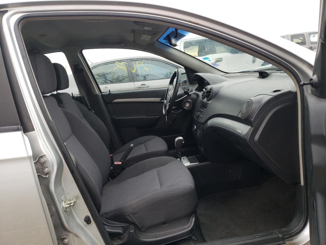 Photo 5 from auction – 2011 CHEVROLET AVEO LS with VIN KL1TD5DE2BB127299