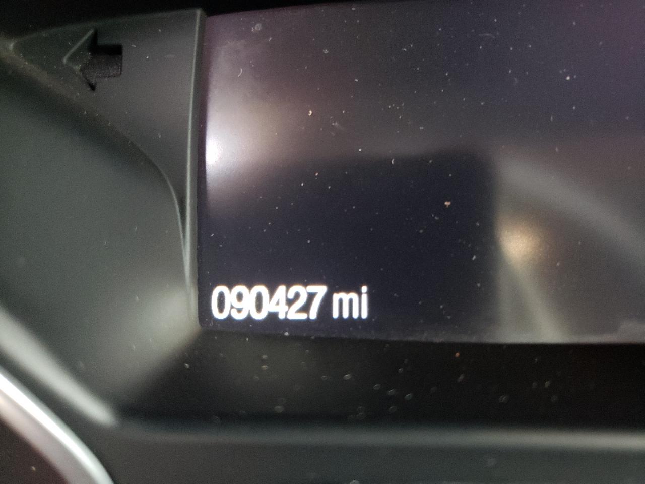 Photo 8 from auction – 2017 FORD ESCAPE SE with VIN 1FMCU0G91HUD44944