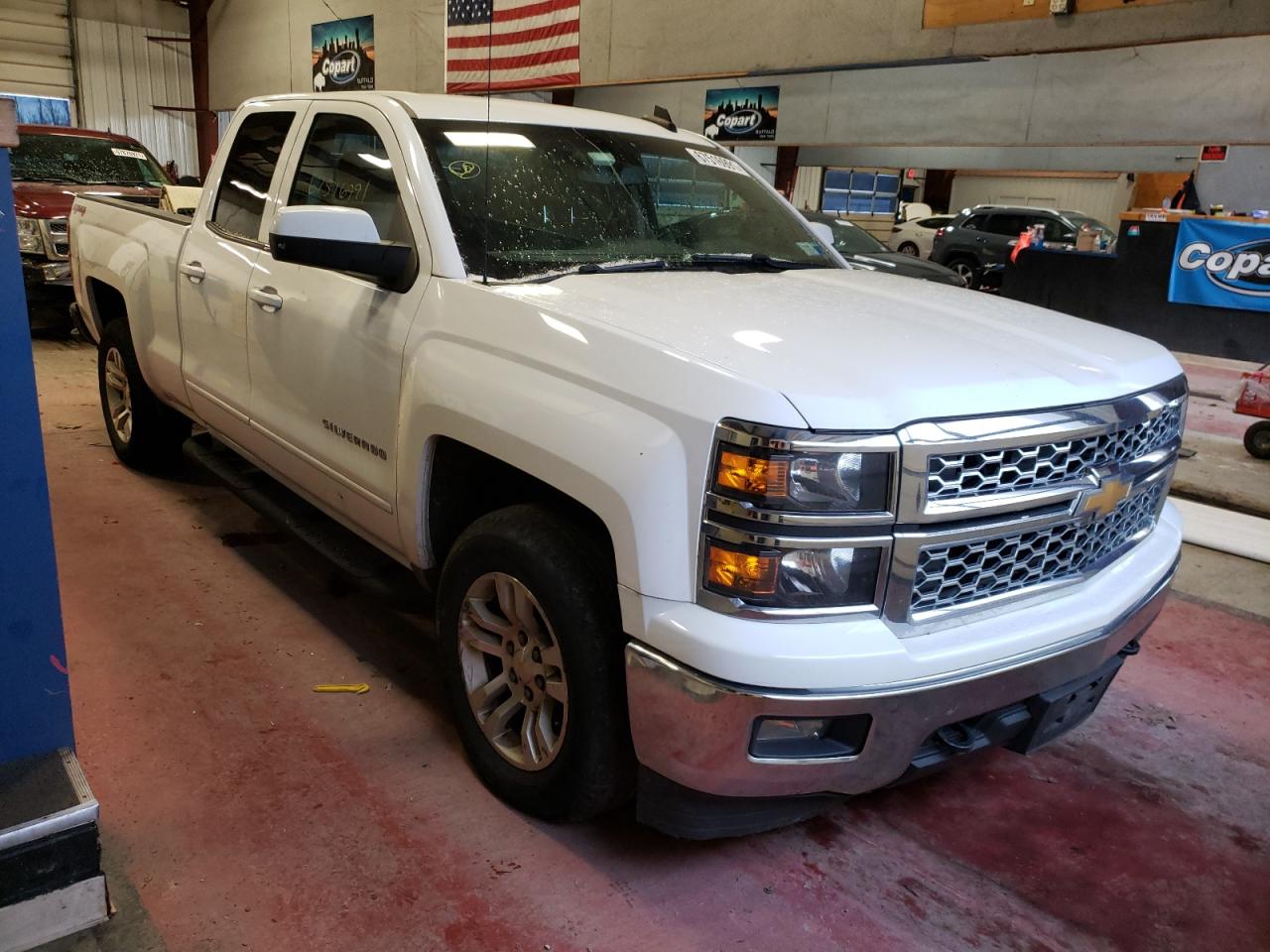 CHEVROLET SILVERADO 2015 with VIN 1GCVKREC0FZ201649 - Photo from auction