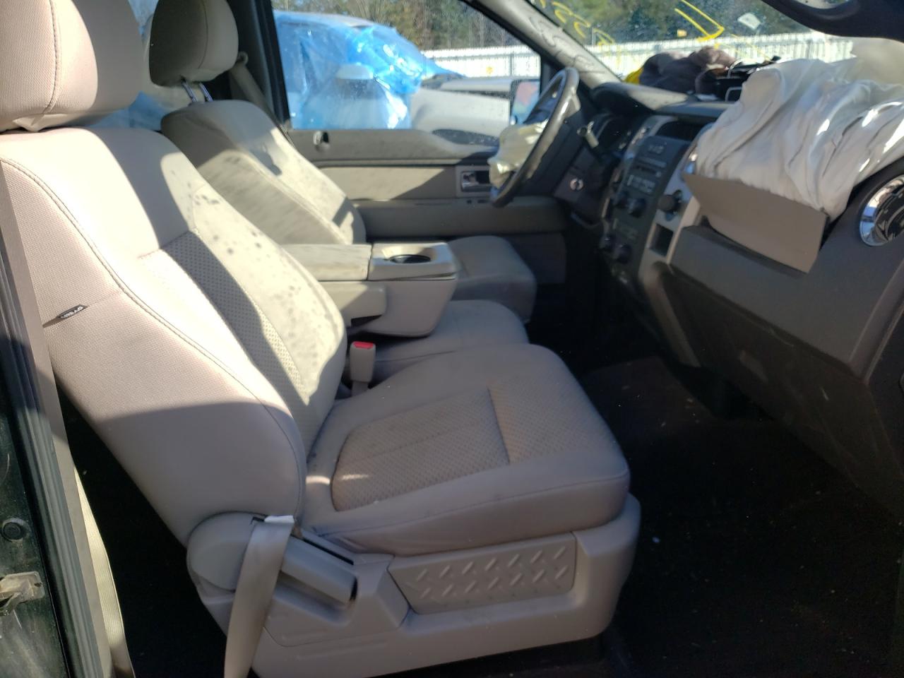 Photo 5 from auction – 2010 FORD F150 SUPER with VIN 1FTFW1CV6AFD61723
