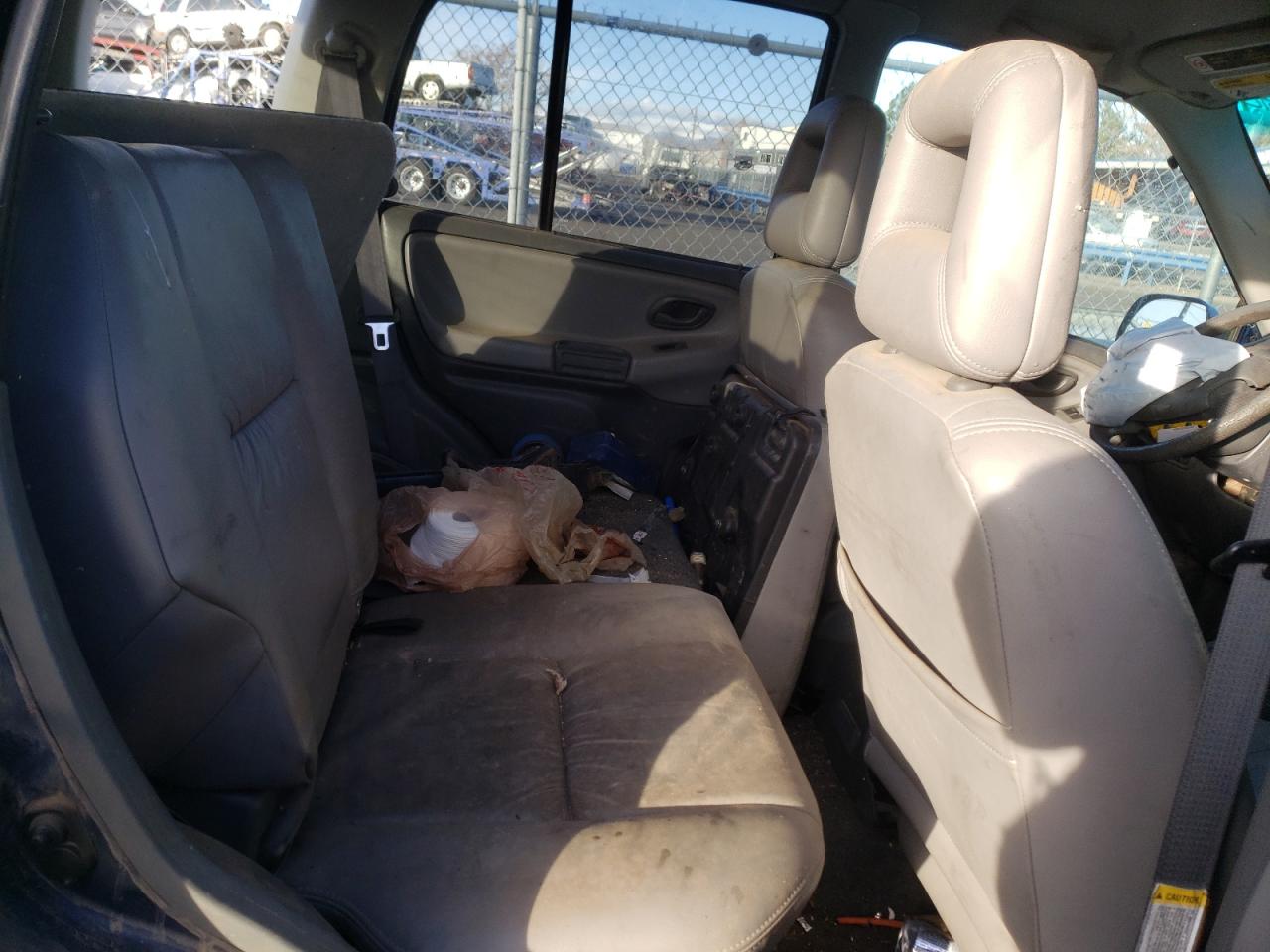 Photo 6 from auction – 2003 CHEVROLET TRACKER LT with VIN 2CNBJ634536941958