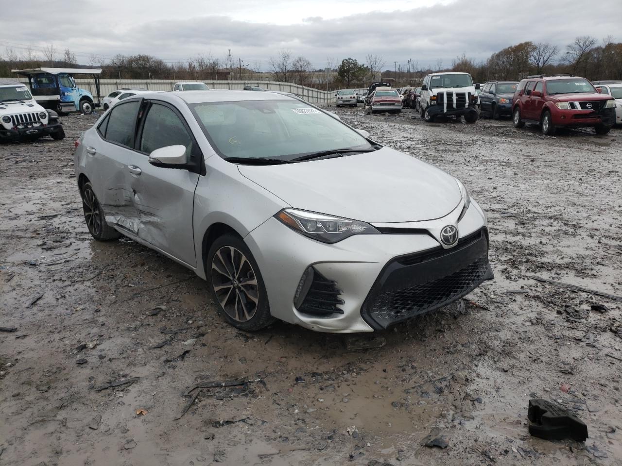 TOYOTA COROLLA L 2018 with VIN 5YFBURHE8JP773159 - Photo from auction