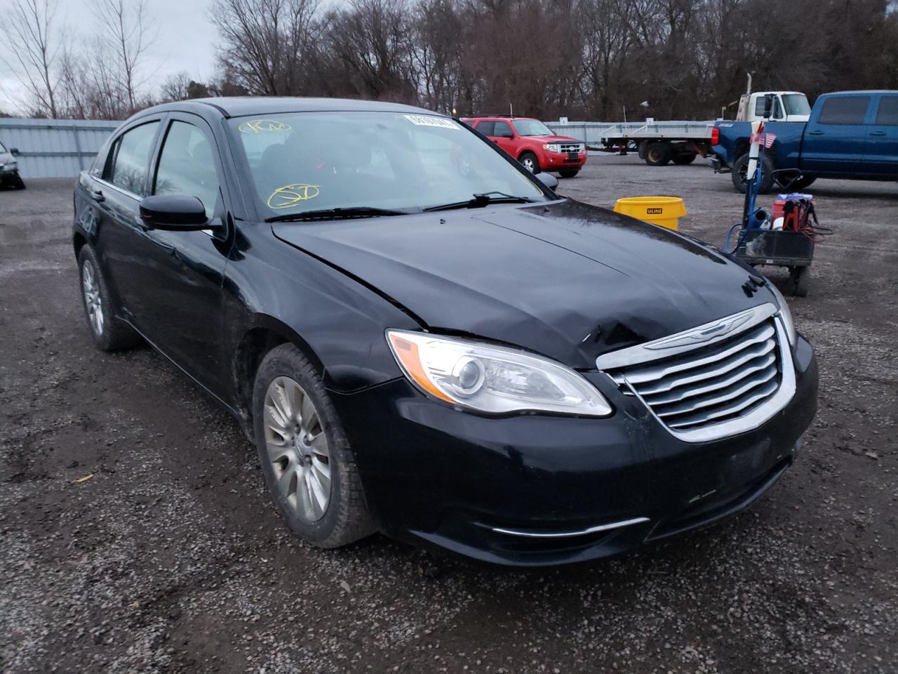 CHRYSLER 200 LX 2014 مع رقم تعريف المركبة 1C3CCBAB0EN111890 - صورة من المزاد