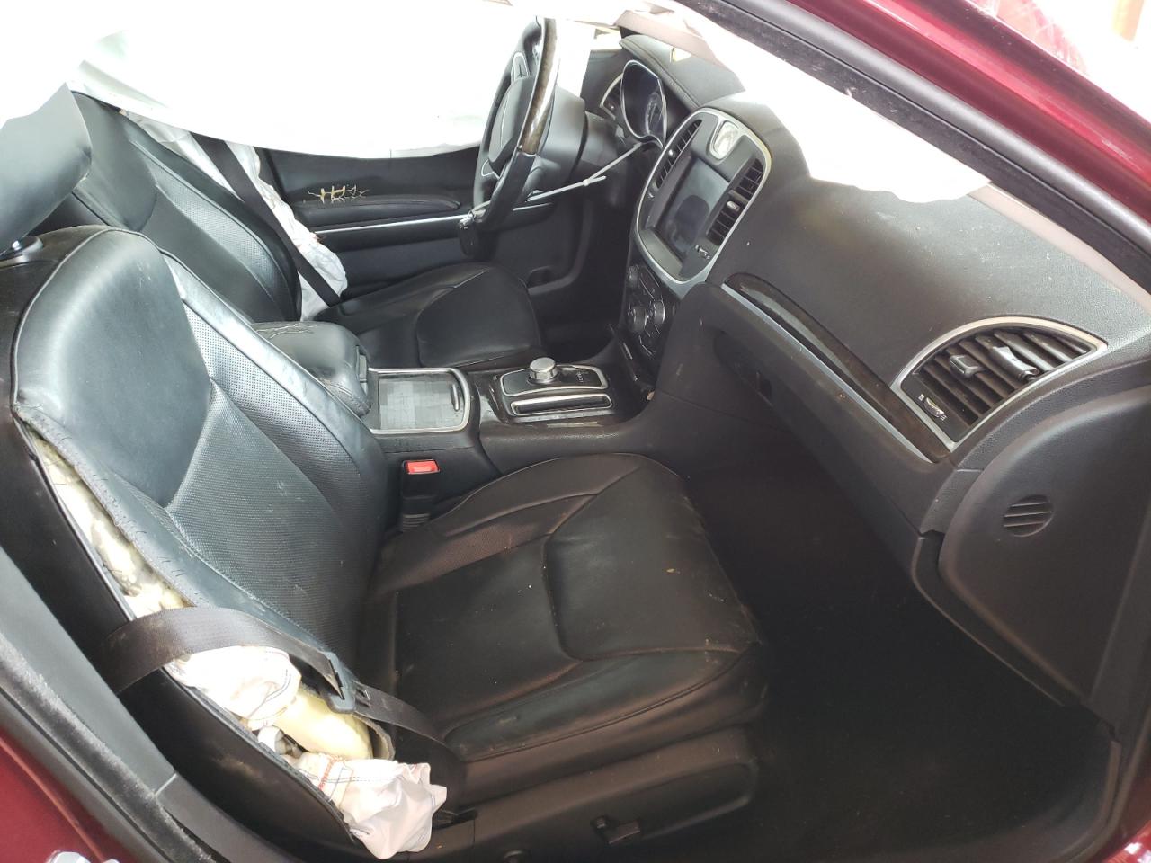 Photo 5 from auction – 2017 CHRYSLER 300C with VIN 2C3CCAEG4HH570353