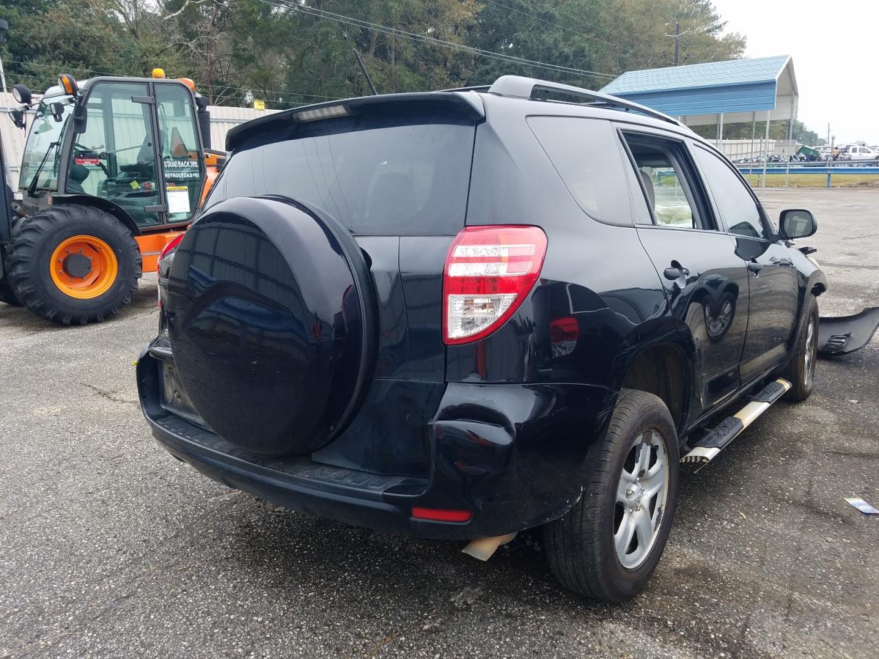 Photo 4 from auction – 2011 TOYOTA RAV4 with VIN 2T3ZF4DV6BW105739