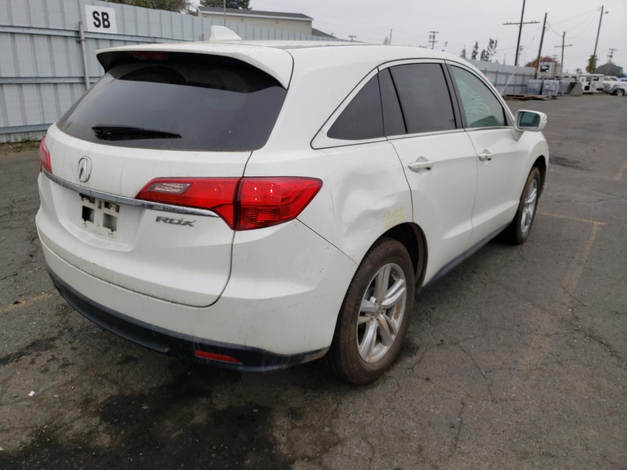 Photo 4 from auction – 2014 ACURA RDX TECHNO with VIN 5J8TB3H50EL008194