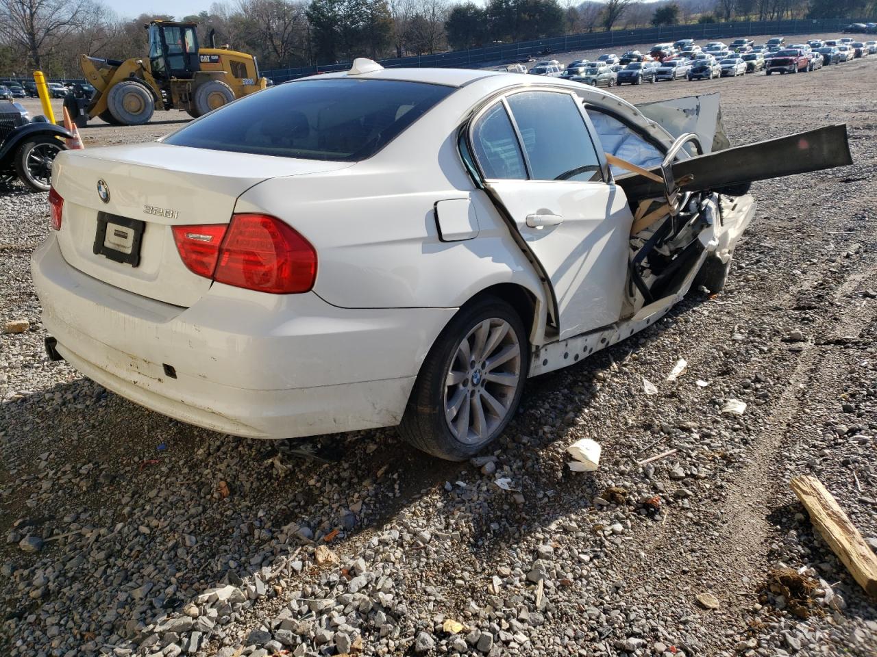 Photo 4 from auction – 2011 BMW 328 I with VIN WBAPH7C59BE680748