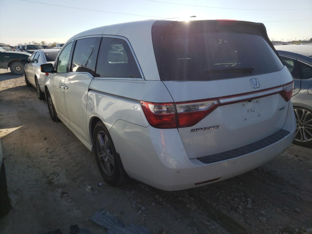 Photo 3 from auction – 2012 HONDA ODYSSEY TO with VIN 5FNRL5H95CB126326