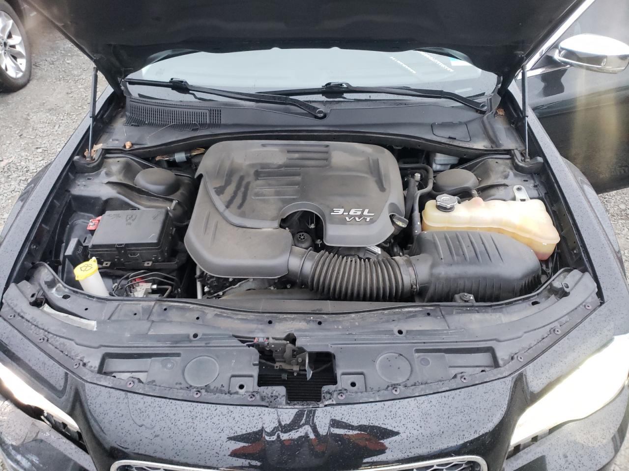 Photo 7 from auction – 2015 CHRYSLER 300C with VIN 2C3CCAEG5FH786466