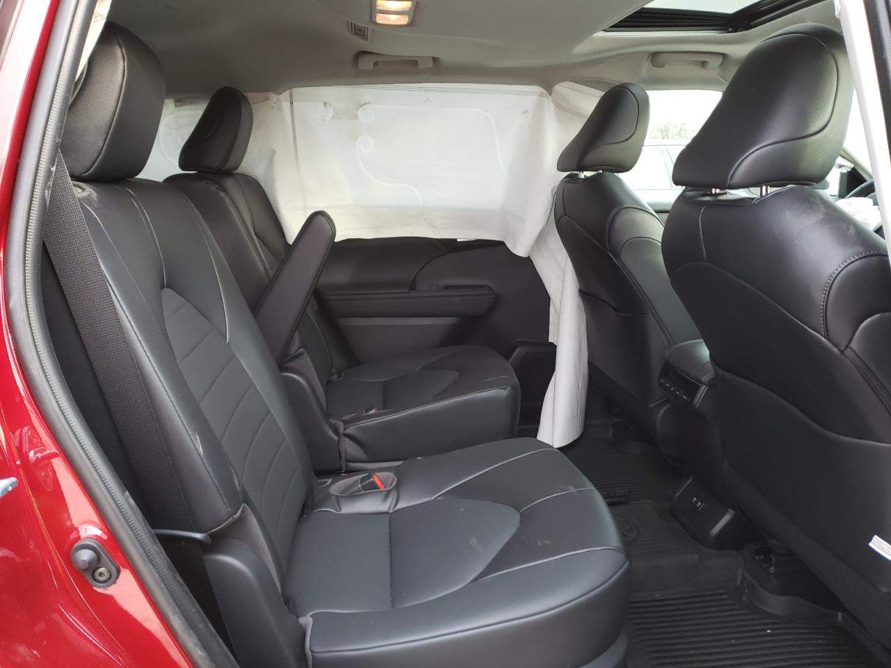 Foto 6 de la subasta – 2021 TOYOTA HIGHLANDER con VIN 5TDGBRCH7MS536266
