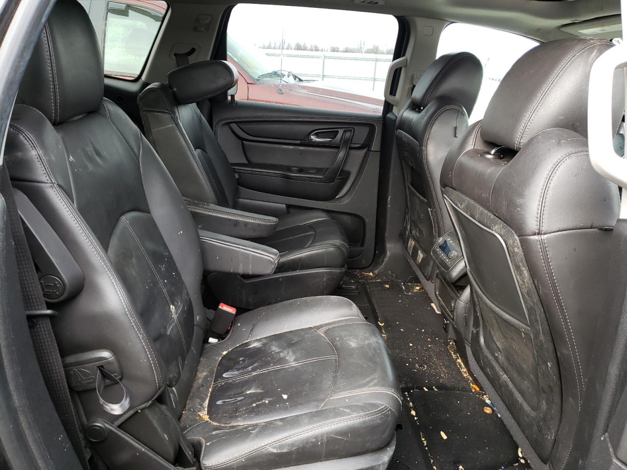 Photo 6 from auction – 2015 CHEVROLET TRAVERSE L with VIN 1GNKVHKD2FJ281723