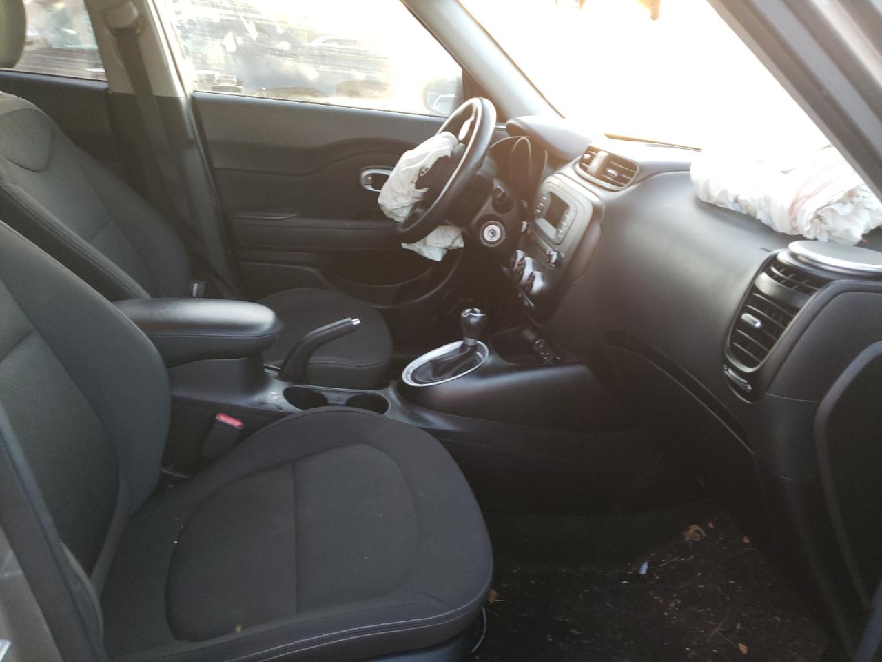Photo 5 from auction – 2014 KIA SOUL with VIN KNDJN2A20E7094591